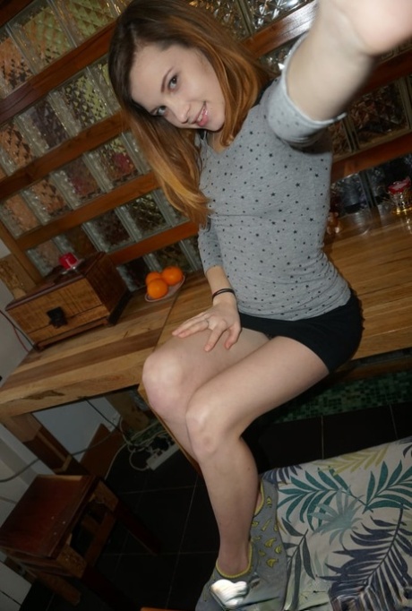 Aydinlar Çevresinde Lüks Rezidans Konforunda Escort Aslı