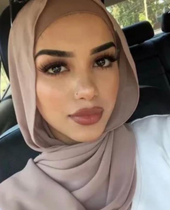 Aysel - 75. Yil VIP Escort Bayan Modeli - Gerçek Fotoğraflı İlan