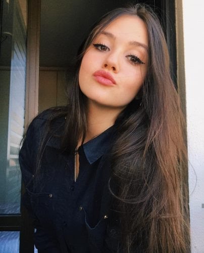 Asuman - 75. Yil VIP Escort Bayan Modeli - Gerçek Fotoğraflı İlan